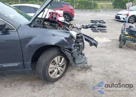 2013 Subaru Outback 2.5I z USA, uszkodzony, nr VIN 4S4BRCAC2D3235783